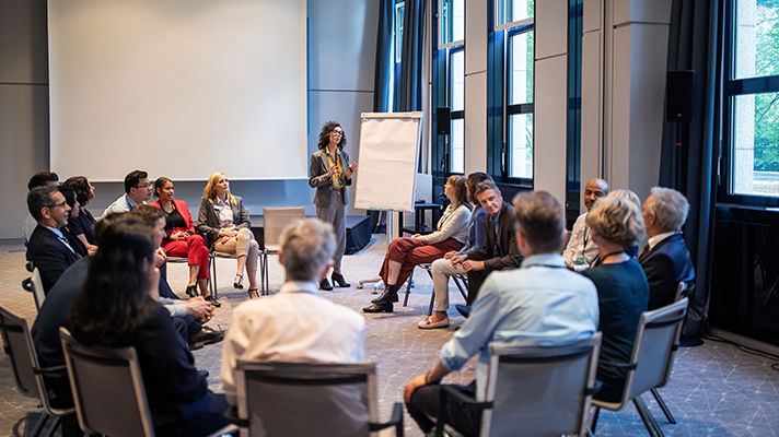 人力资源公司AG公司国际认为中国制造业企业出海应从人才培养与人才开展双驱动模型管理国际化人才